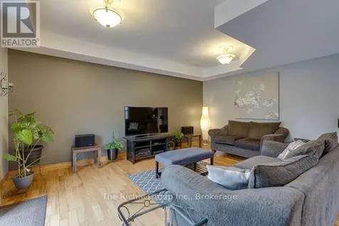 624 Cedar Street West Shelburne ON L9V 2W6