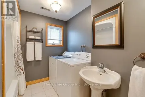 624 Cedar Street West Shelburne ON L9V 2W6