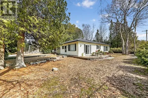 603 Third Avenue North South Bruce Peninsula ON N0H 2G0