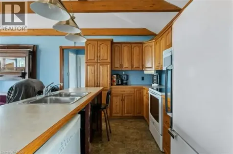 557 Edgewater Place Dunnville ON N1A 2W8