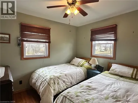 557 Edgewater Place Dunnville ON N1A 2W8