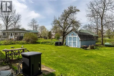 557 Edgewater Place Dunnville ON N1A 2W8