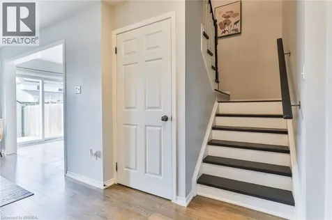 3 Dwyer Court Brantford ON N3T 0G8
