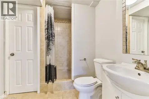 3 Dwyer Court Brantford ON N3T 0G8