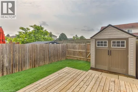3 Dwyer Court Brantford ON N3T 0G8