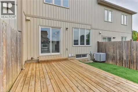 3 Dwyer Court Brantford ON N3T 0G8