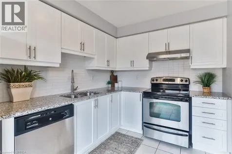 3 Dwyer Court Brantford ON N3T 0G8