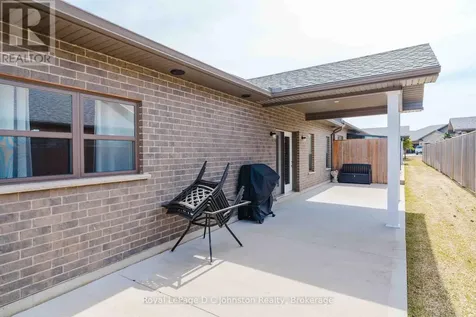 1062 Waterloo Street Saugeen Shores ON N0H 2C3