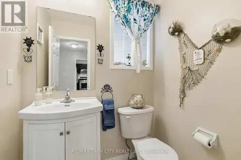 156 Osborn Avenue Brantford ON N3T 6S7