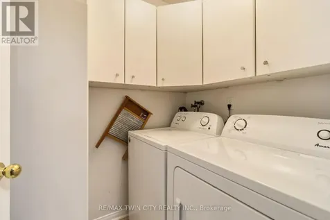 156 Osborn Avenue Brantford ON N3T 6S7