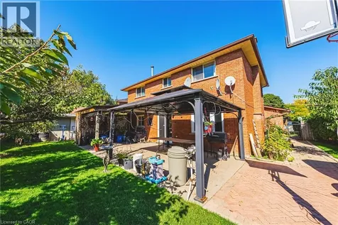 19 Glenhaven Court Hamilton ON L9C 7G4