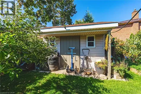 19 Glenhaven Court Hamilton ON L9C 7G4