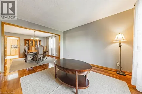19 Glenhaven Court Hamilton ON L9C 7G4