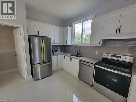 103 Peel Street Brantford ON N3S 5M3
