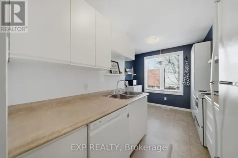 1832 Loranger Court Ottawa ON K1C 7H6