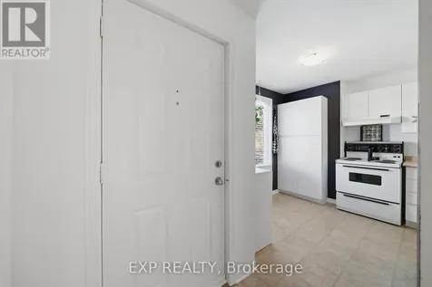 1832 Loranger Court Ottawa ON K1C 7H6