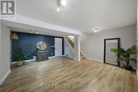 1832 Loranger Court Ottawa ON K1C 7H6