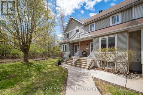 1832 Loranger Court Ottawa ON K1C 7H6