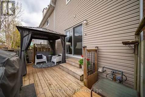 1832 Loranger Court Ottawa ON K1C 7H6