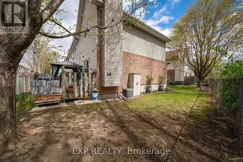 1832 Loranger Court Ottawa ON K1C 7H6