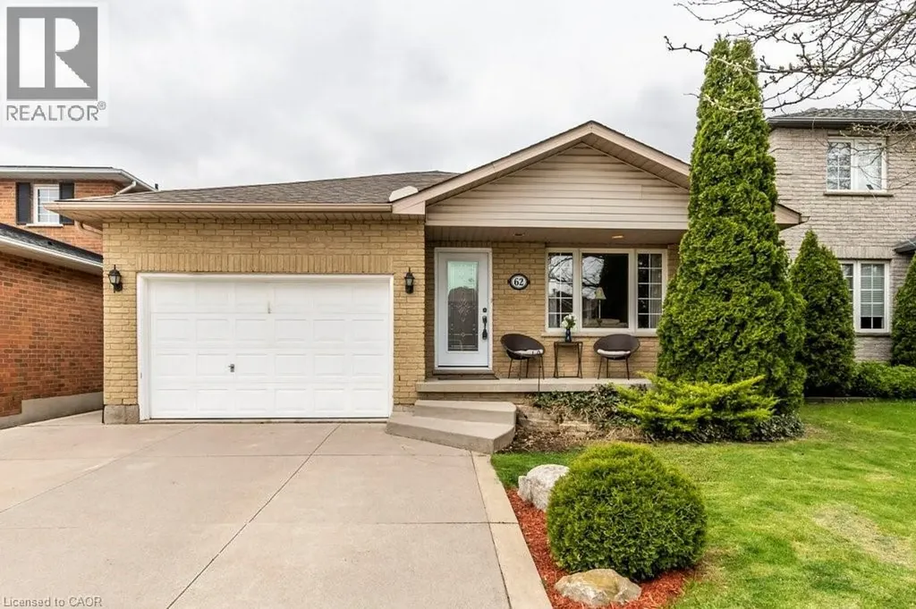 62 Spadara Drive Hamilton ON L9B 2K3