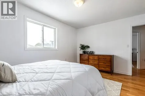 62 Spadara Drive Hamilton ON L9B 2K3