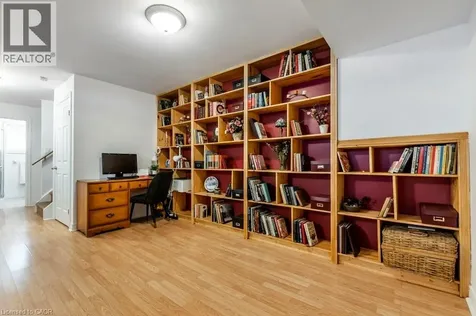 62 Spadara Drive Hamilton ON L9B 2K3