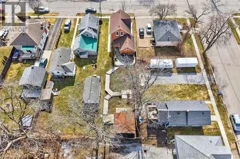 40 St Andrew Street Port Dover ON N0A 1N0