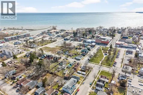 40 St Andrew Street Port Dover ON N0A 1N0