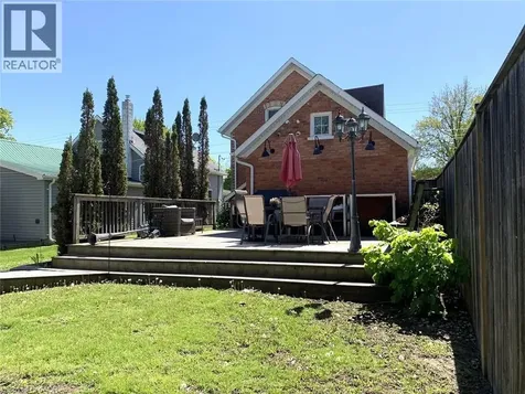 40 St Andrew Street Port Dover ON N0A 1N0