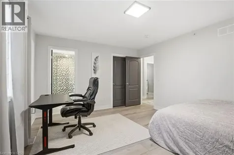 121 Moffatt Street St. Catharines ON L2P 2L8