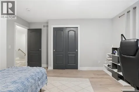121 Moffatt Street St. Catharines ON L2P 2L8