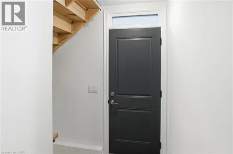 121 Moffatt Street St. Catharines ON L2P 2L8