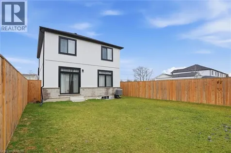 121 Moffatt Street St. Catharines ON L2P 2L8