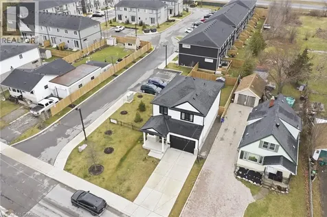 121 Moffatt Street St. Catharines ON L2P 2L8