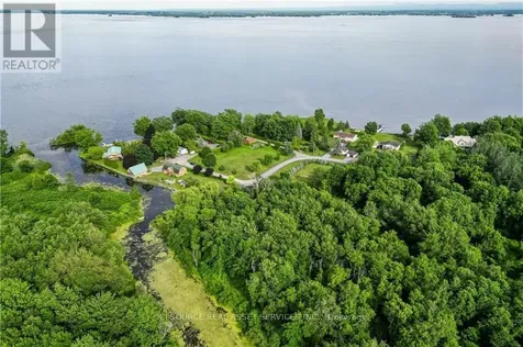 20586 Old Montreal Road South Glengarry ON K0C 2C0
