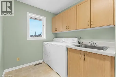 3503 Lakeshore Road Lincoln ON L3J 0X1
