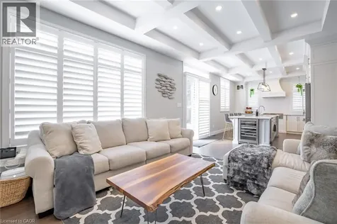 4 Lockman Drive Ancaster ON L0K 0C1