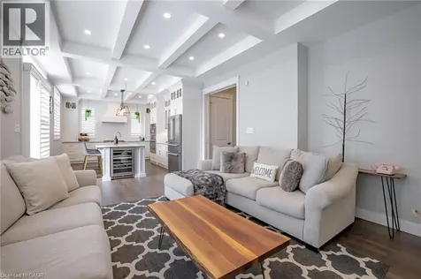 4 Lockman Drive Ancaster ON L0K 0C1