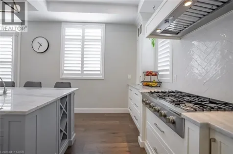 4 Lockman Drive Ancaster ON L0K 0C1