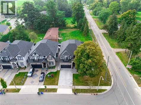 4 Lockman Drive Ancaster ON L0K 0C1