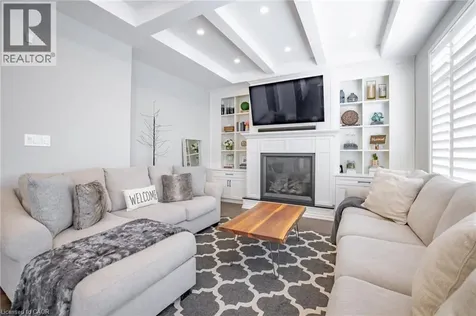 4 Lockman Drive Ancaster ON L0K 0C1