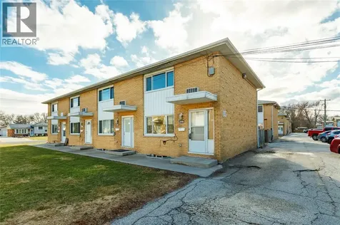 816 Wellington Street Sarnia ON N7T 1J5