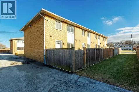 816 Wellington Street Sarnia ON N7T 1J5