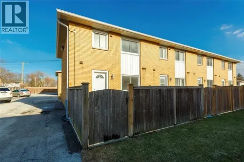 816 Wellington Street Sarnia ON N7T 1J5