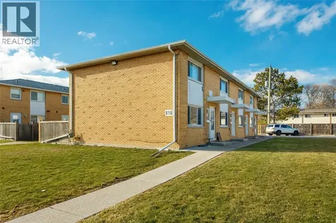 816 Wellington Street Sarnia ON N7T 1J5