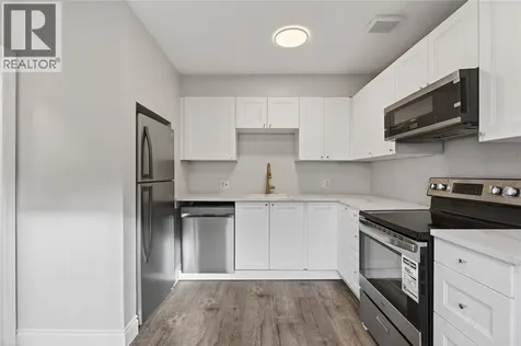 816 Wellington Street Sarnia ON N7T 1J5