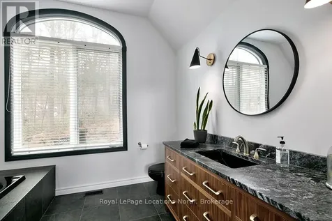 112 Amik Court Grey Highlands ON N0C 1G0