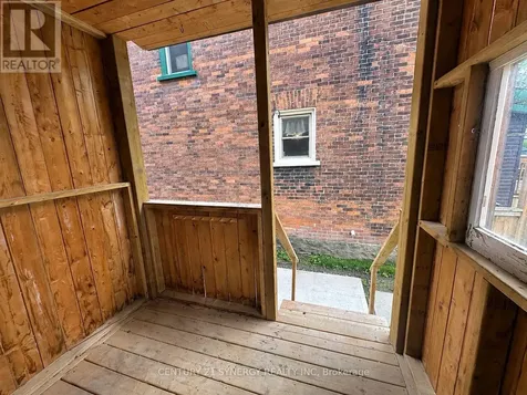 164 Chambers Street Smiths Falls ON K7A 2Z4