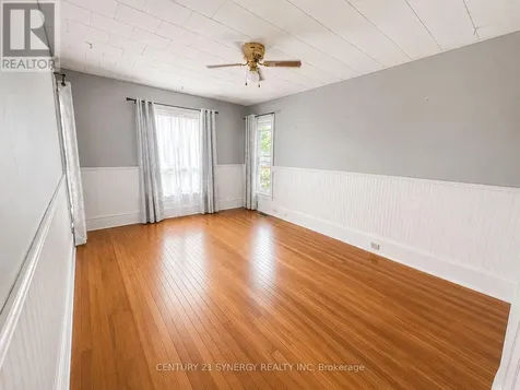 164 Chambers Street Smiths Falls ON K7A 2Z4
